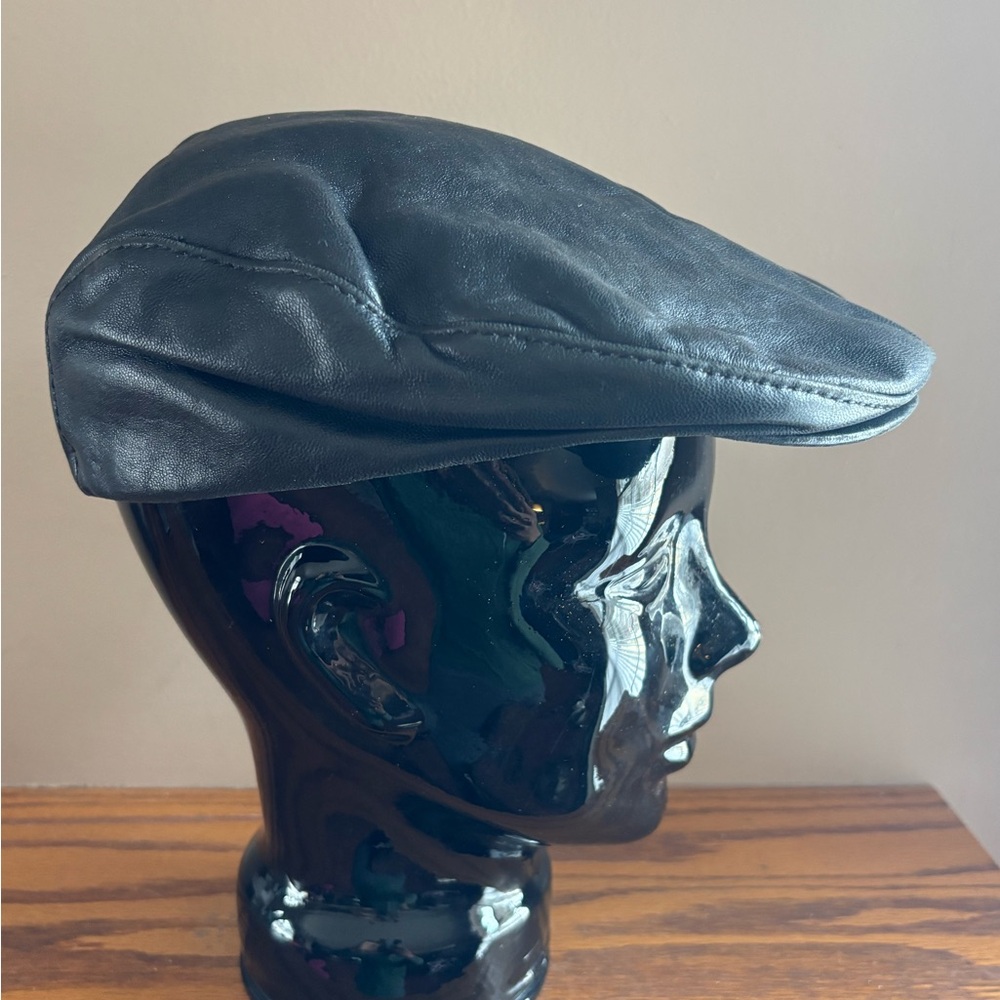 Vintage Black Wilson Leather Flat Cap